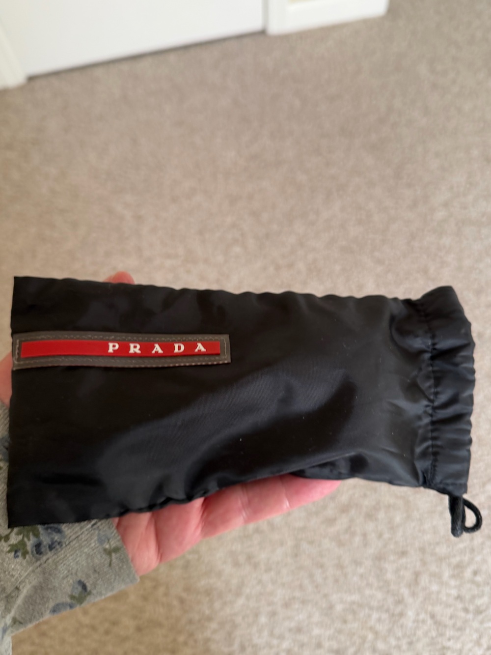 Prada sunglasses with case color Black - Picture 8 of 8